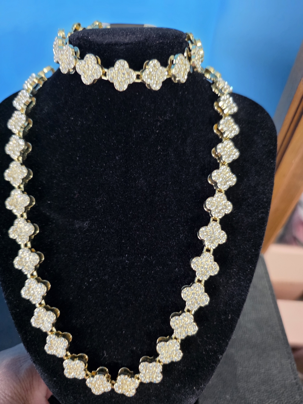 Clover Link Necklace & matching Bracele 14KT Overlay W/beautiful CZ stones - Picture 2 of 6